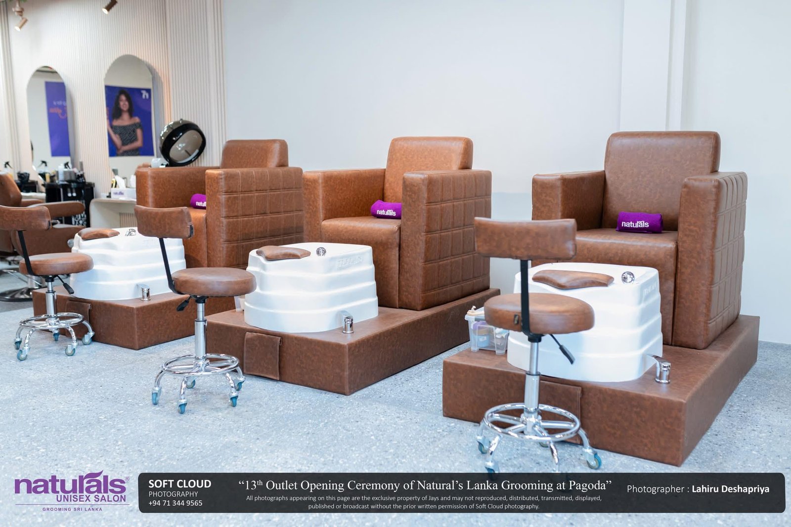 Naturals Unisex Salon